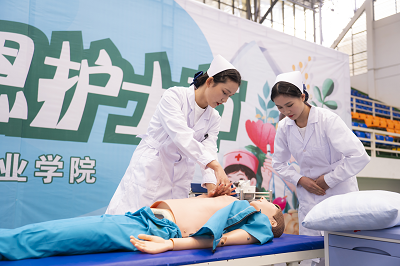 我们的护士 我们的未来——贵州工程职业学院成功举办5·12国际护士节活动暨授帽仪式(图10)
